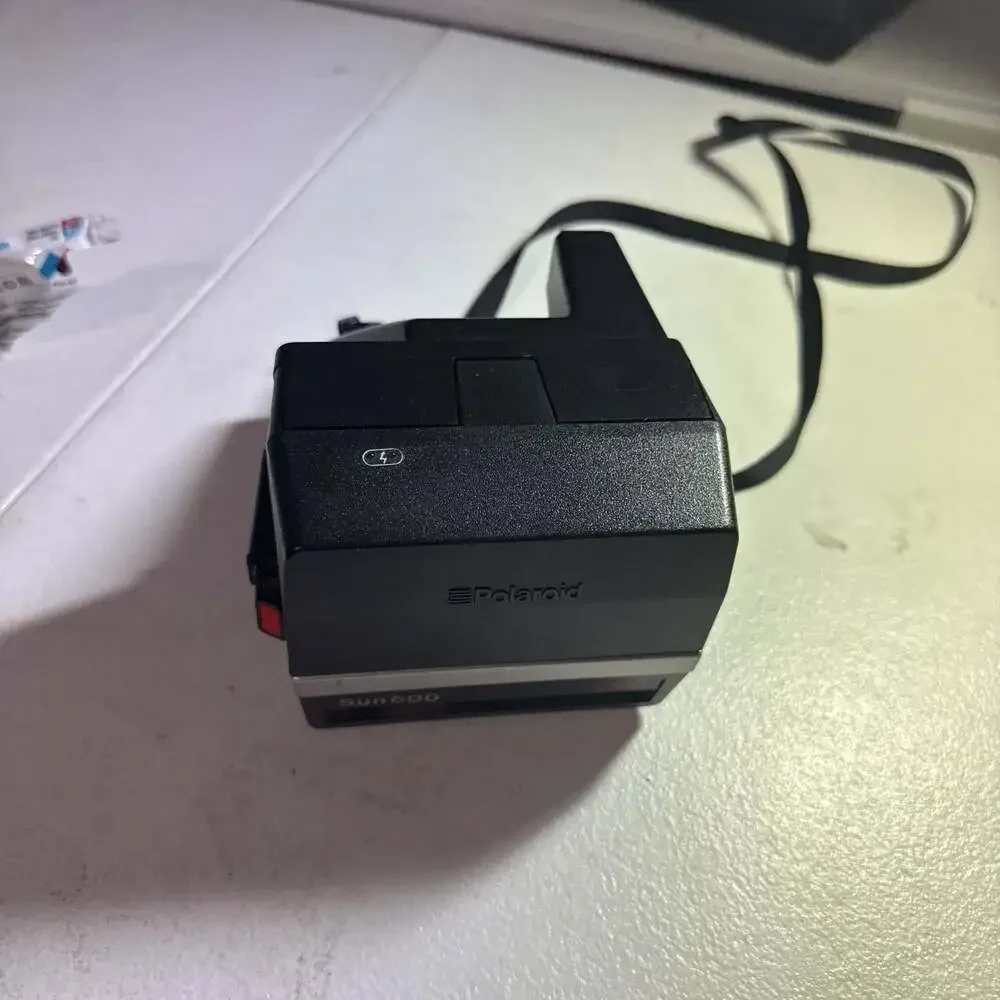 Vintage Polaroid Sun 600 LMS Instant Camera with Strap